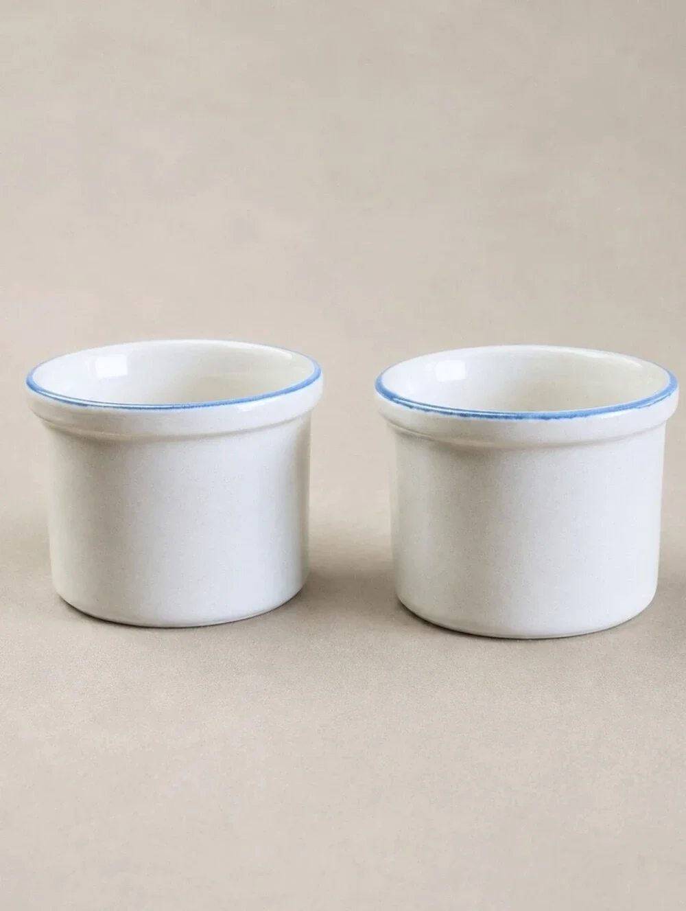 Vintage Pfaltzgraff Yorktowne #920 Dipper Bowls USA Stoneware Pair